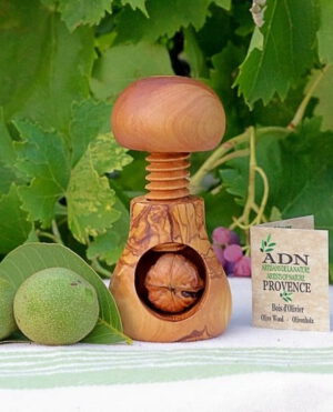 Casse Noix Artisanal a Vis en Bois d'Olivier