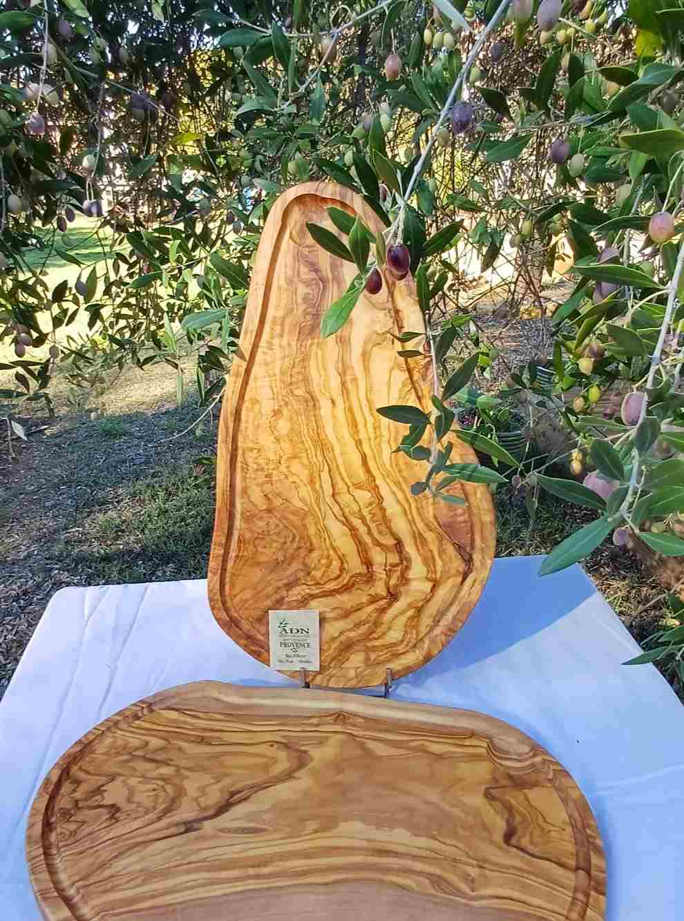 Plateau Naturel en Bois d’Olivier grand 40cm avec rigole