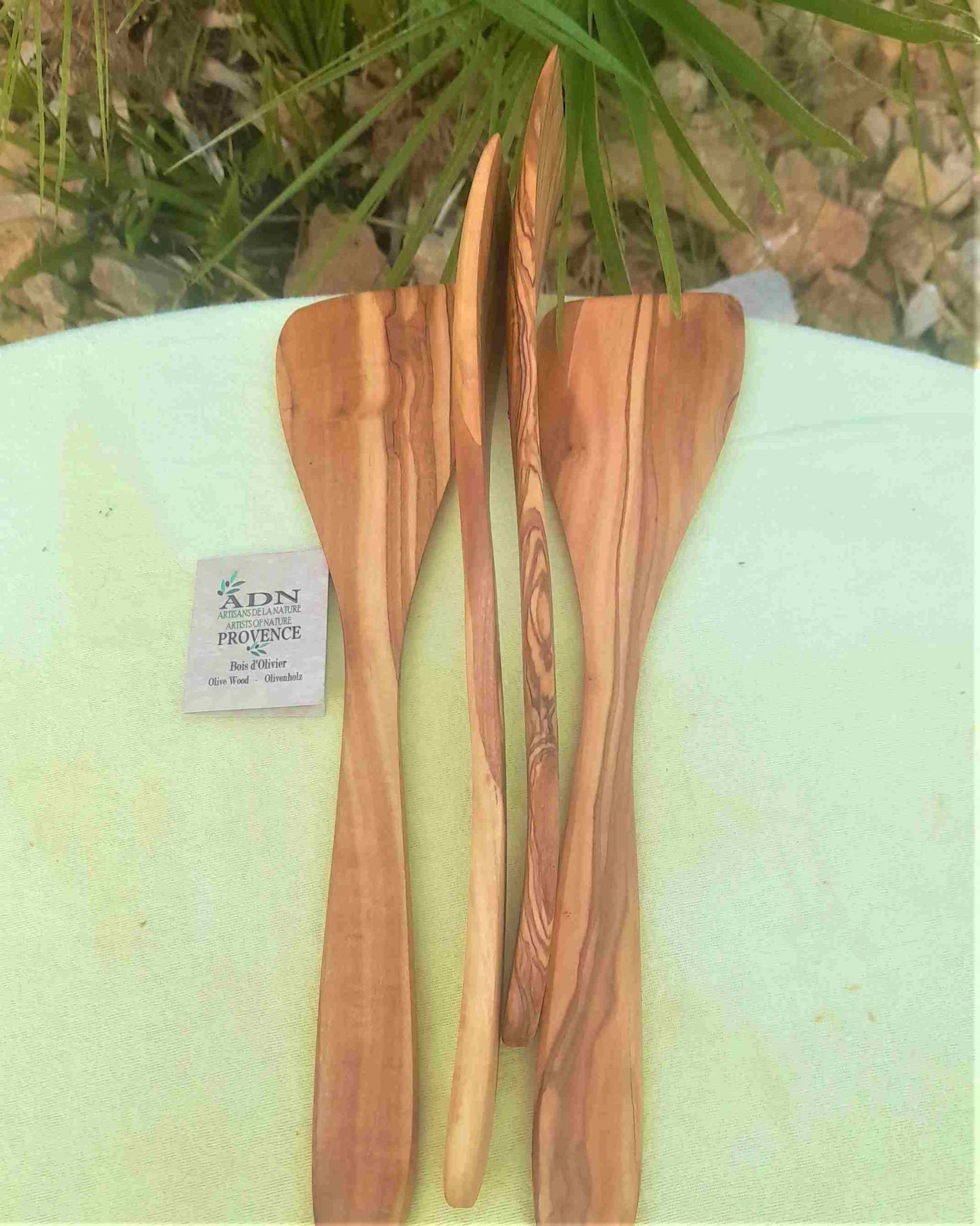 Spatule galbée en Bois d’Olivier