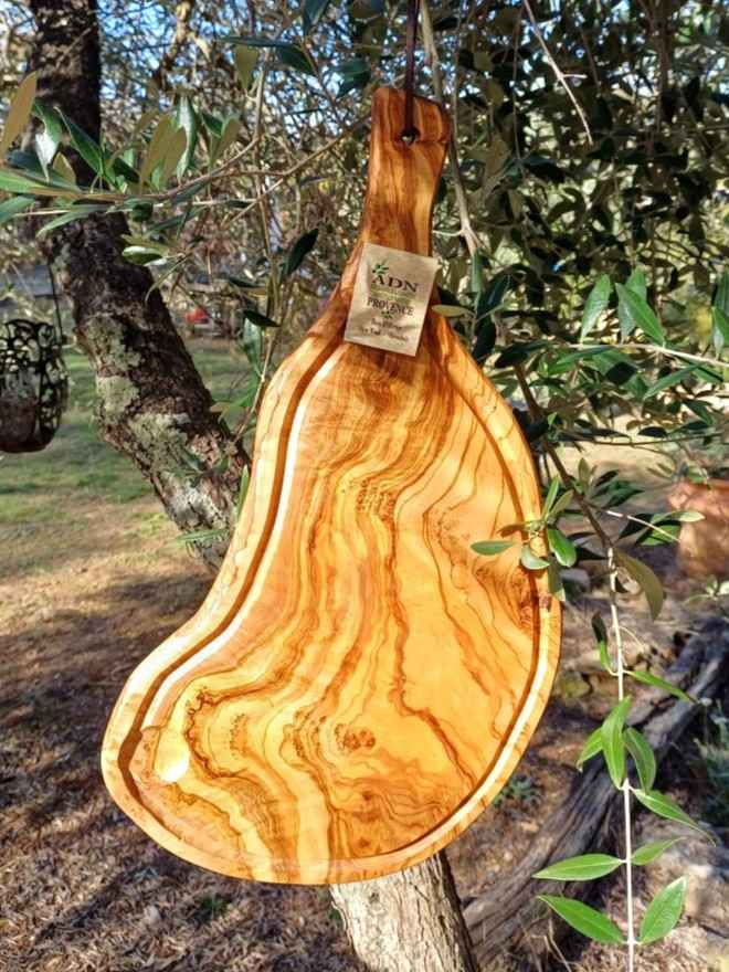 Planche à Viande avec manche en Bois d’Olivier 70×25-30x2cm env.