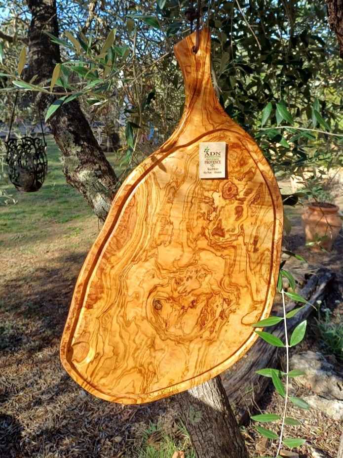 Planche à Viande avec manche en Bois d’Olivier 60×25-30x2cm env.