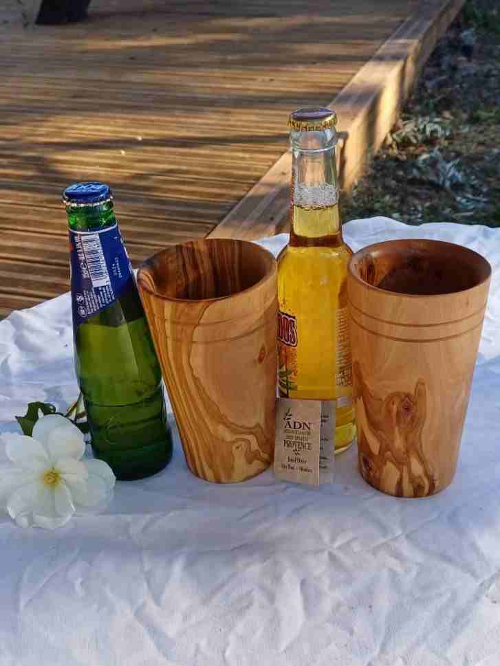 Verre à bière en bois d’olivier
